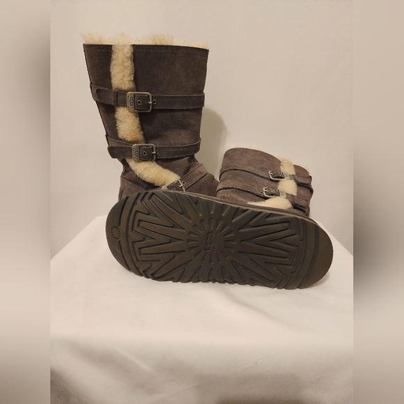 UGG BOOTS UGGIES new - Picture 8 of 10